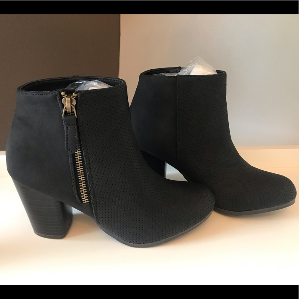 Black ankle booties